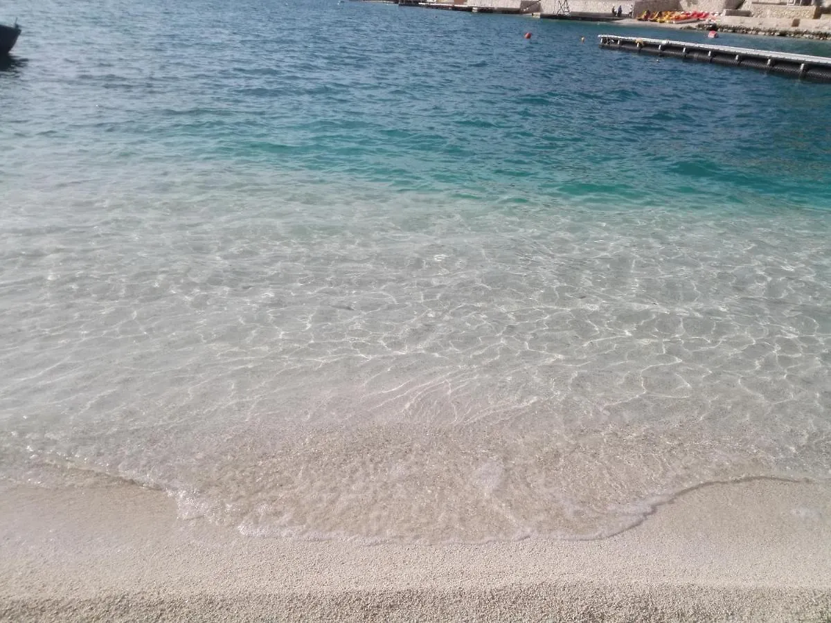 Arti Vila Ksamil