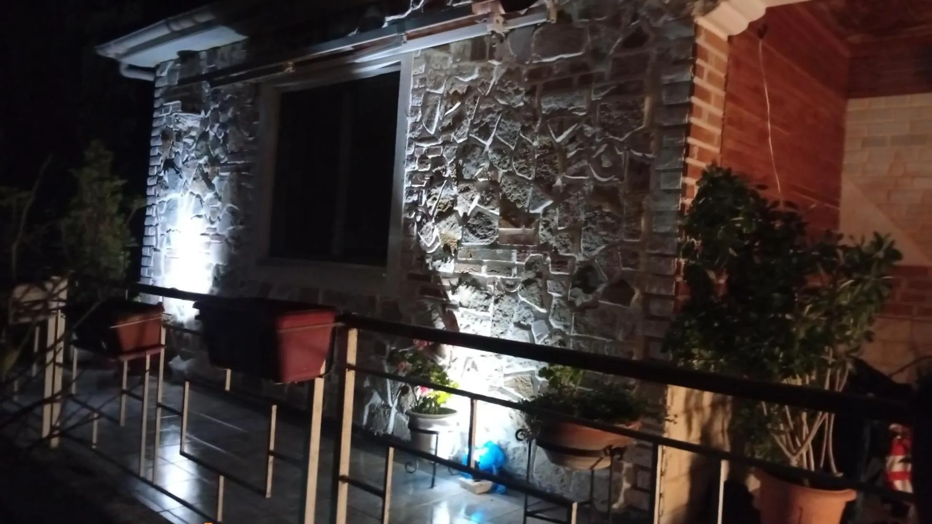 Arti Vila 卡萨米尔 0*,