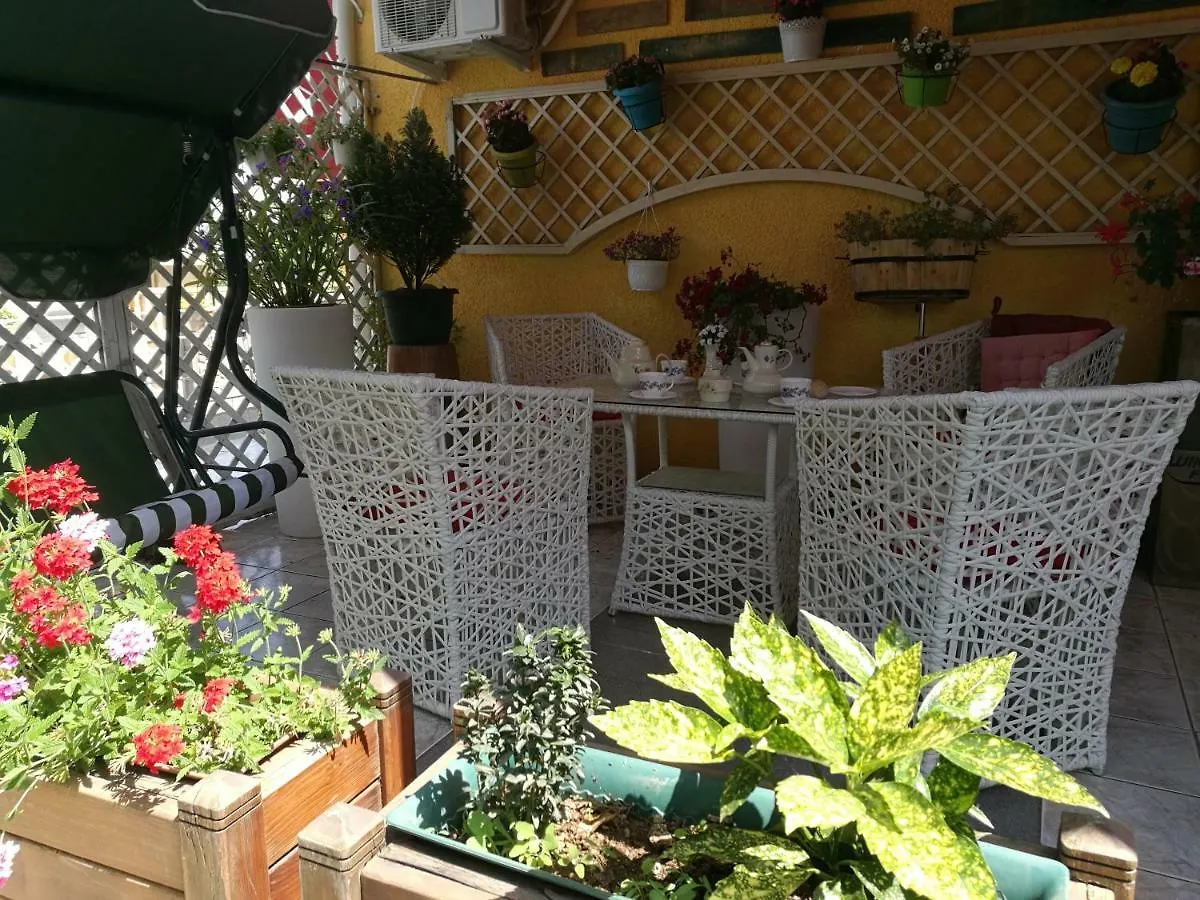 Arti Vila Ksamil Albania
